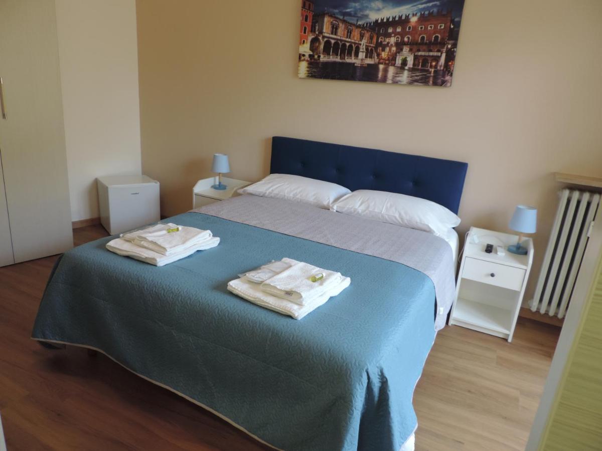 Sciesa Guest House Верона Екстер'єр фото