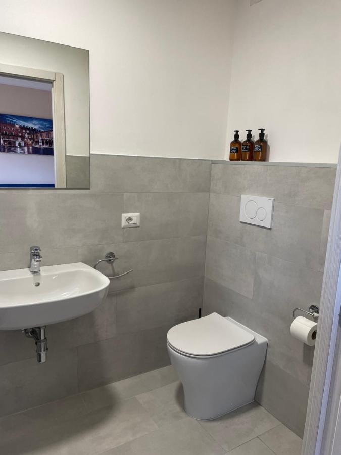 Sciesa Guest House Верона Екстер'єр фото