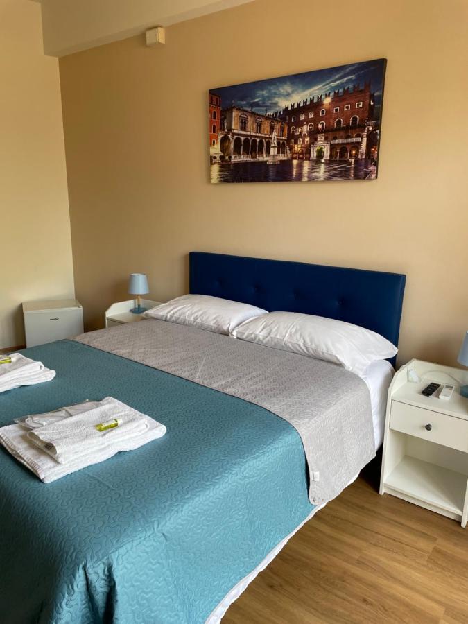 Sciesa Guest House Верона Екстер'єр фото